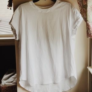 White ‘boyfriend’ tee